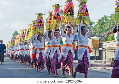 39,105 Bali Ceremony Images, Stock Photos & Vectors | Shutterstock