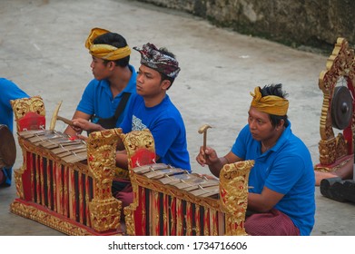 749 Garuda dancer Images, Stock Photos & Vectors | Shutterstock