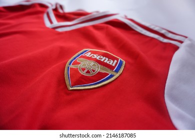 Balikpapan, 2 January 2022. Arsenal jersey, Arsenal club crest and 2010 jersey design.