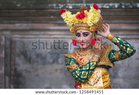 balinese dancer posing for the camera