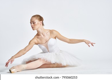 Ballerina Sitting Images, Stock Photos & Vectors |