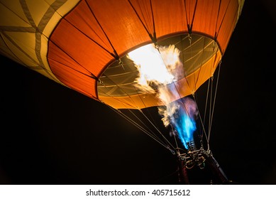Balloons are preparing the engine ready to fly. at night