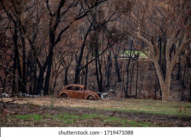 Balmoral, Australia - 2020-01-25 Australian Bushfire Aftermath: Burnt Car Remains At Balmoral Village, Australia