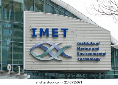 Baltimore, Maryland US - April 9, 2022: Logo And Sign On Front Of Building For Institute Of Marine And Environmental Technology Along Pratt Street At The Inner Harbor Downtown