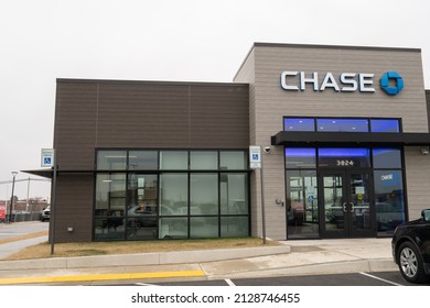 Baltimore, Maryland, US - February 24, 2022: Newly constructed stand alone retail location of Chase bank depository and lending institution. Consumer in person brach to apply for loans credit cards