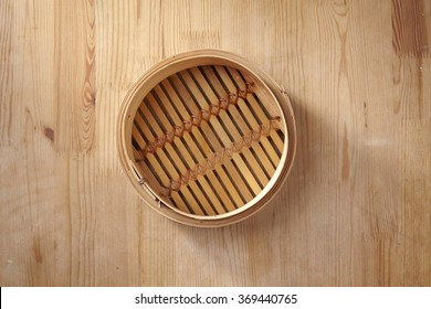Bamboo steamer, chinese kitchenware