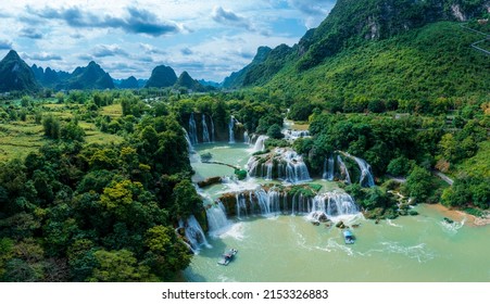 ban gioc waterfall cao bang province vietnam