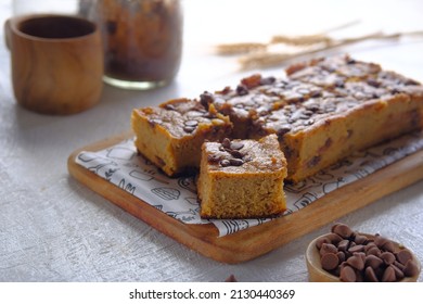 Banana Chocochip Chocolate Bread For Snacking Time 