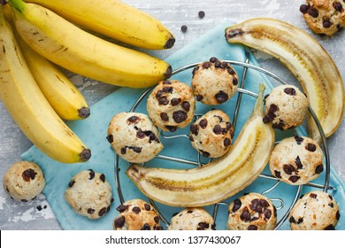 Banana Chocolate Chips Cookies