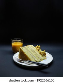 
Banana Cream Cake With Caramel-covered Popcorn