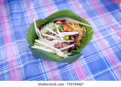 Banana Leaf Food Packaging Stock Photo 735734467 | Shutterstock