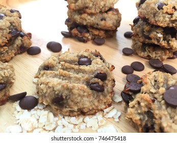 Banana Oatmeal Dark Chocolate Cookies