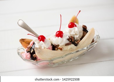 Banana Split In A Dish