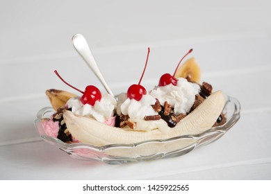 Banana Split In A Dish