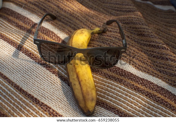 banana with sunglasses