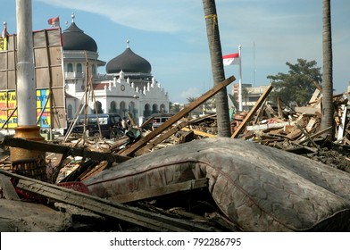 1000 Tsunami Aceh Stock Images Photos Vectors Shutterstock