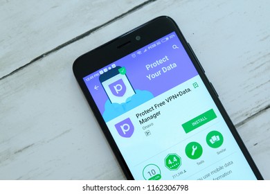 BANDAR SERI BEGAWAN,BRUNEI - JULY 25TH,2018 : Smartphone With Protect Free VPN+Data Manager Apps On An Android Google Play Store.