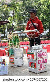 Bandung, Indonesia - December 14, 2019:Small Business Man Selling Meat Ball And Noodle Baso Cuanki In Bandung Indonesia