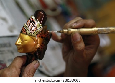 Bandung, Indonesia, Feb 5, 2015: Handycrafts. A Man Does One Of The Processes Of Making Handicrafts Called 