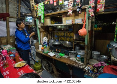 Indonesia traditional kitchen Images, Stock Photos & Vectors 