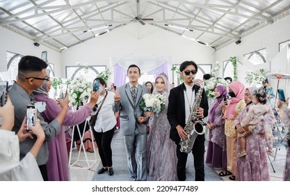 Bandung, Indonesia January 2022 : Asian Representation Wedding, The Wedding Of Indonesia Culture