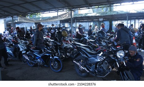 Bandung, Indonesia - January 8 2022 : Motorcycle Queue In Samsat Office