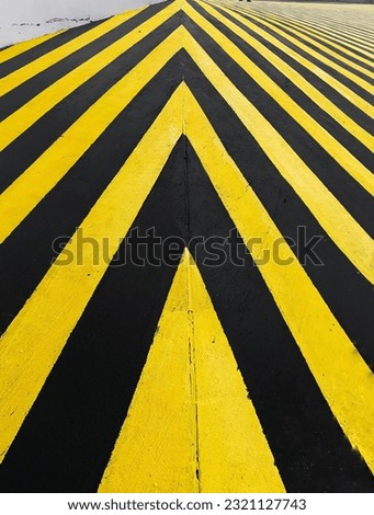 Similar – …black’n’yellow black’n’yellow black’n’yellow black’n’yellow