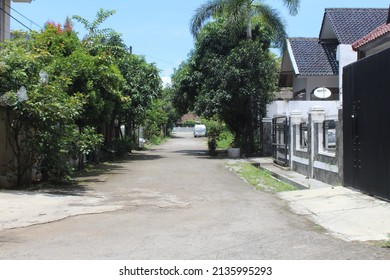 Bandung, Indonesia - March 16, 2022: Street Scene In A Quiet Housing Estate Due To The Covid Pandemic In Bandung, Indonesia