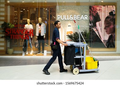 Bandung, Indonesia - October 12, 2019: A Floor Cleaner In The Mall, In Front Of The Pull And Bear Shop, Bandung.