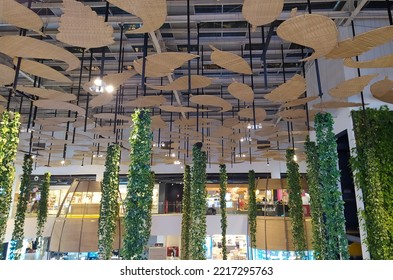 Bandung,indonesia-oktober 22 2022:interior Of 23 Paskal Mall