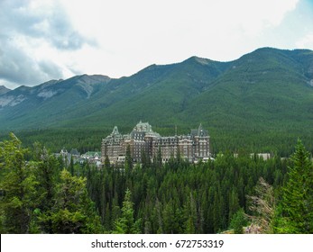 Fairmont Banff Springs Images Stock Photos Vectors Shutterstock