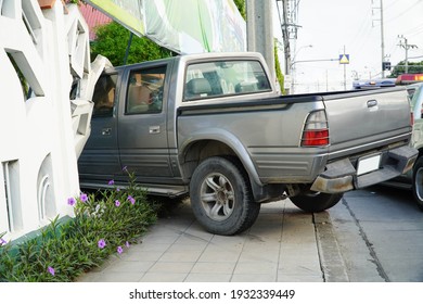 Bangbon,Thailand- March 5 2021: Pickup Trucks Car Accident Hit The Wall Of The House.