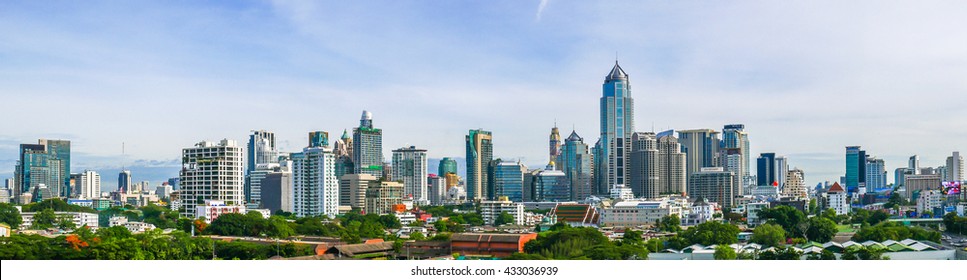 Bangkok city , Thailand - 2016 May 27 , 2016 : Panorama landscape view of Business building in Bangkok city with blue sky , Bangkok - Thailand