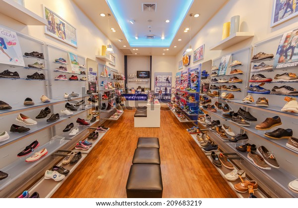 skechers shoes store