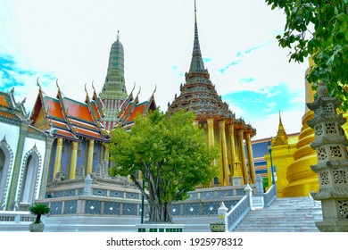 Bangkok February 2020: General Thai Architecture  View Of The Main Building Of Wat Phra Kaew - Grand Palace.