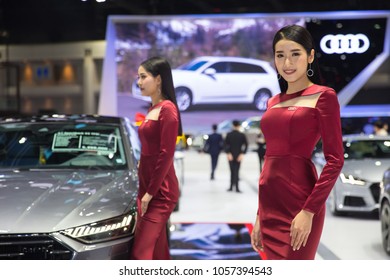 Sexy Girls At Carshows