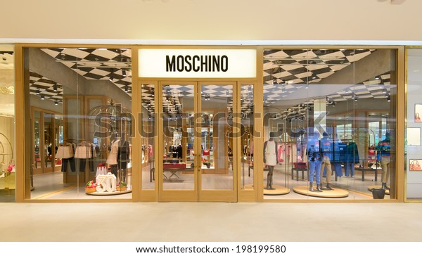 moschino shop