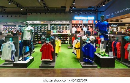 sports wear store