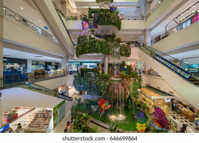Gardens Mall Images Stock Photos Vectors Shutterstock