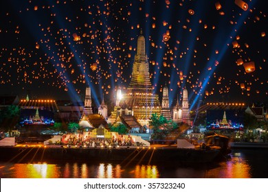 Bangkok Newyear Countdown Lighting Effects At Wat Arun Temple In The Night, Bangkok, Thailand