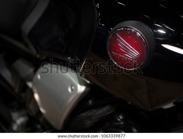 BANGKOK,
THAILAND - 1 APRIL 2018: Close up of a Honda logo on a motorcycle
tank at Car Showroom in Bangkok,
Thailand