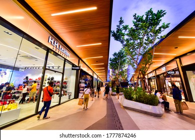 Bangkok, Thailand - 10 July 2020 :Siam Premium Outlets Bangkok, the new shopping area in Thailand The center of luxury brands in the world.near Suvarnabhumi Airport.