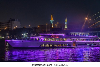 Bangkok, Thailand; 12 01 2018 : Luxury Dinner Cruises Over Chao Phraya River In Bangkok, Thailand