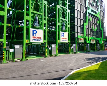 Bangkok, Thailand 12 Nov 2019. Smart Car Park Using Rotary Lift Innovation System Create More Multiple Space And Increase Number Of Parking Lot Solution For Small,narrow Parking Area In Urban City