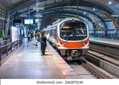 BANGKOK, THAILAND - 2 Apr, 2018: Thai Passenger Waited For Sky Train; Airport Rail Link On The Platform At Phaya Thai Station (A8) Going To Suvarnabhumi Airport And Other Stations.