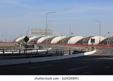 Bangkok /Thailand, 29 December 2019 - Suvarnabhumi Airport Exterior. One Of The International Airport In Bangkok