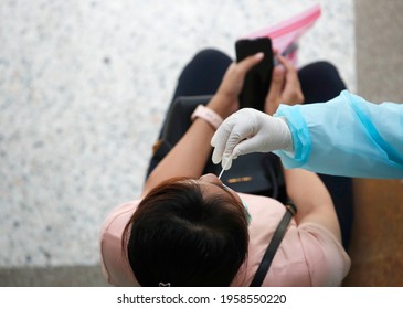 Bangkok Thailand April 19 2021 Thai People Get Covid-19 Swab Test At A Mass Testing Event