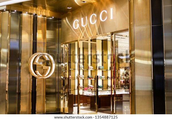 gucci store logo