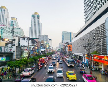 Bangkok Thailand April 22,2017  Pratu Nam Intersection. There Is Bangkok's Premier Business District. Traffic Is Busy All Day. Bangkok's Central Shopping District.