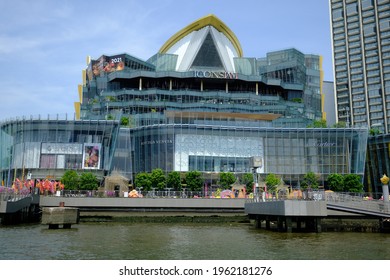 BANGKOK, THAILAND - APRIL 25, 2021: View of luxury shopping-mall Iconsiam on the banks of the Chao Phraya riveron April 25, 2021 in Thai capital Bangkok